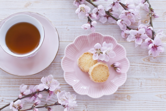 お花の香り紅茶は、春のサクラティーも人気があります。