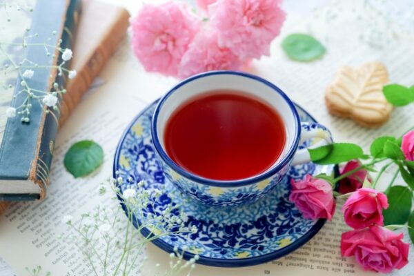 紅茶ファンブログ【あっさむ】では、ルフナ紅茶の特徴を紹介しています。ミルクティーに合う優しい味わいが魅力です。