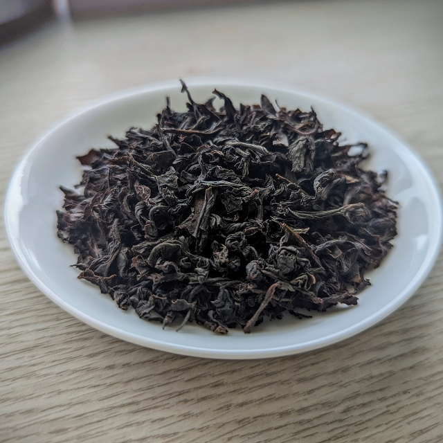 ニルギリの茶葉は、少し大きめの葉っぱであるBOPやBOPFが多いです。