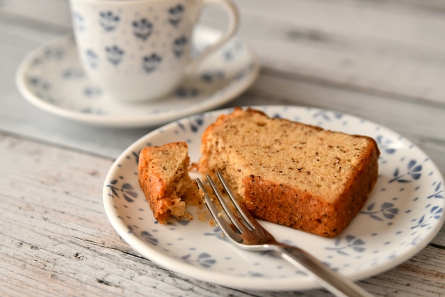 紅茶パウンドケーキの材料は、ホットケーキミックスやオリーブオイル、砂糖などがあります。
