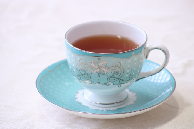 トワイニングのティーバッグ紅茶を美味しく入れるポイントを紹介します。①蒸らし時間を短めに設定すること②お湯を少なめに入れることです。