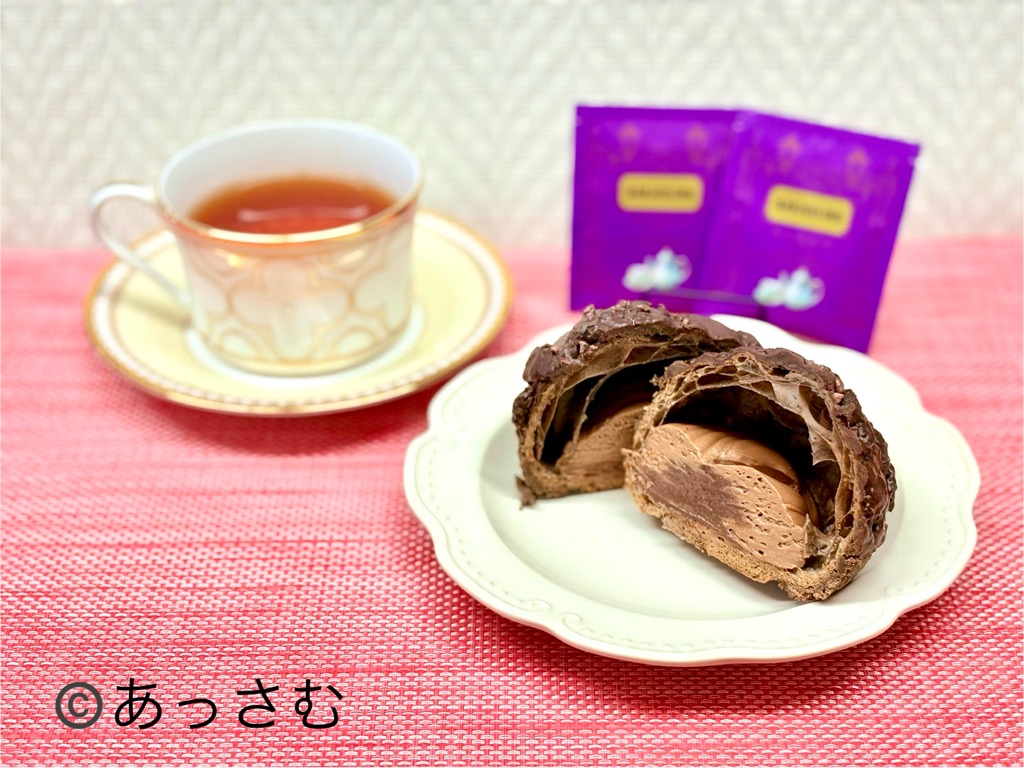 チョコレートを使ったシュークリーム
