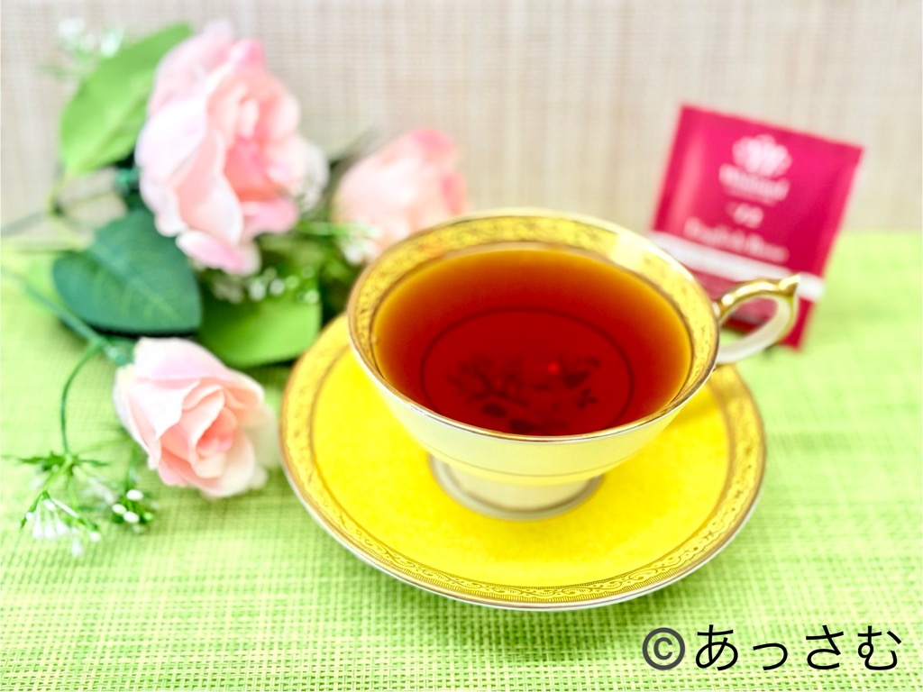 エインズレイのティーカップで楽しむウィッタードの紅茶