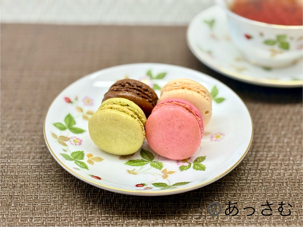 色鮮やかなマカロン スーパーでも購入可能です。