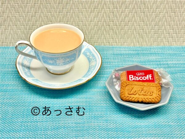 ルフナのミルクティーとカラメルビスケット